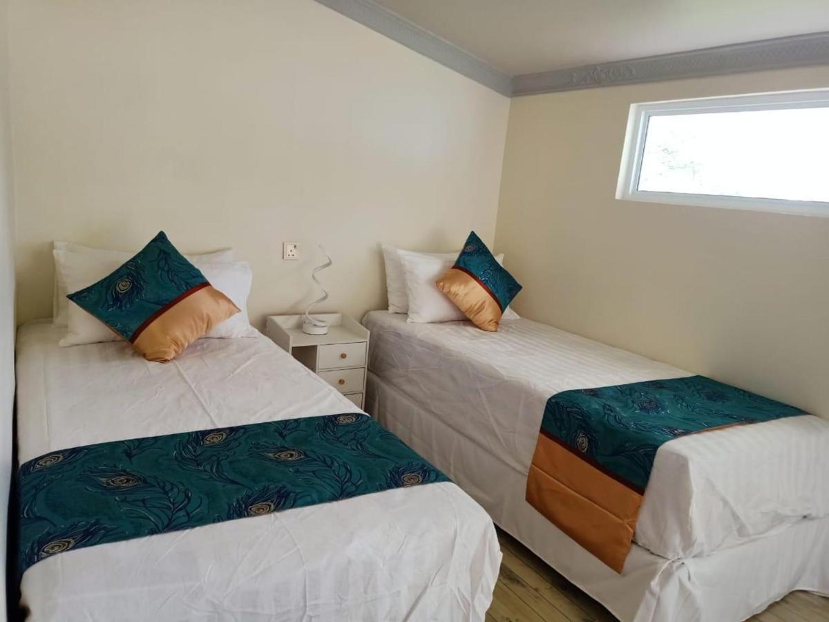 Island Life Maldives Retreat & Spa Magoodhoo Экстерьер фото